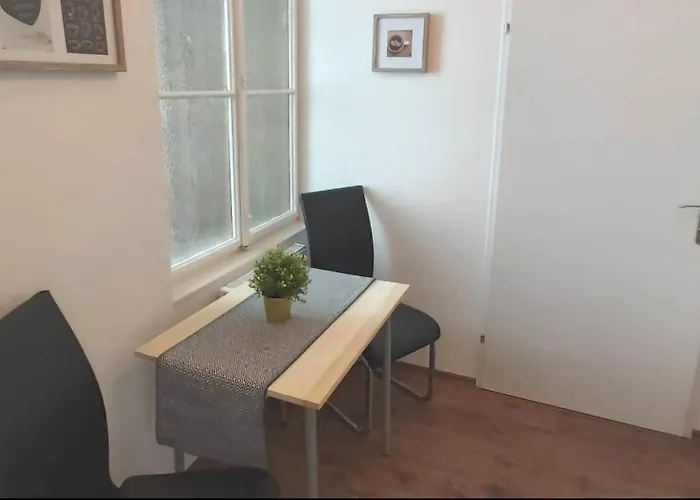 Cozy New Near Hannovermarkt *